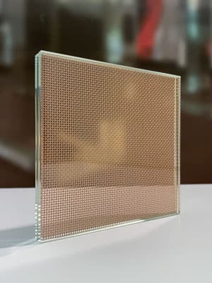 Verres avec insertion de mailles métalliques, pour la maison, les hôtels, les bureaux